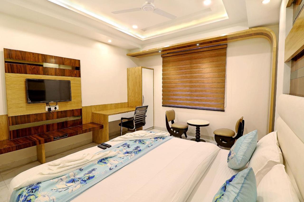 Hotel York Legacy -3 Minutes Walk From New Delhi Railway Station 'The 5 Star Ambience' Newly Built ภายนอก รูปภาพ