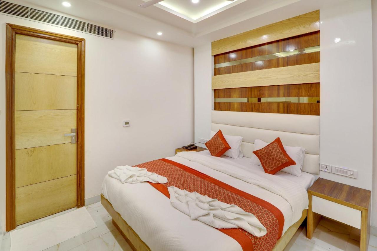 Hotel York Legacy -3 Minutes Walk From New Delhi Railway Station 'The 5 Star Ambience' Newly Built ภายนอก รูปภาพ