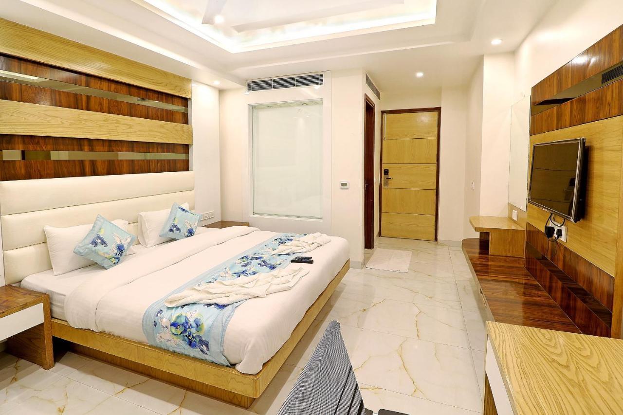 Hotel York Legacy -3 Minutes Walk From New Delhi Railway Station 'The 5 Star Ambience' Newly Built ภายนอก รูปภาพ
