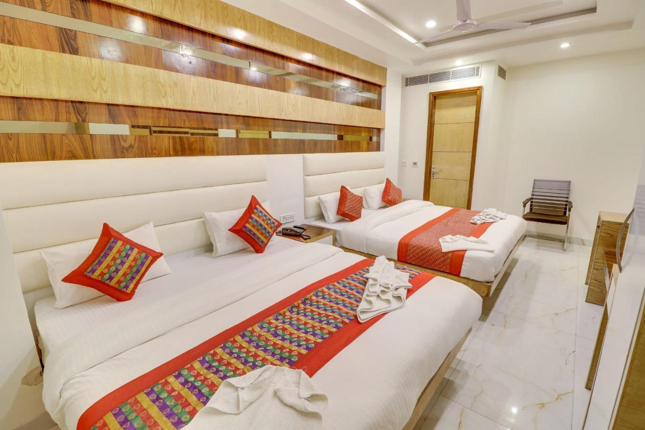 Hotel York Legacy -3 Minutes Walk From New Delhi Railway Station 'The 5 Star Ambience' Newly Built ภายนอก รูปภาพ